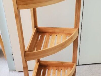 Étagère d'angle en bambou