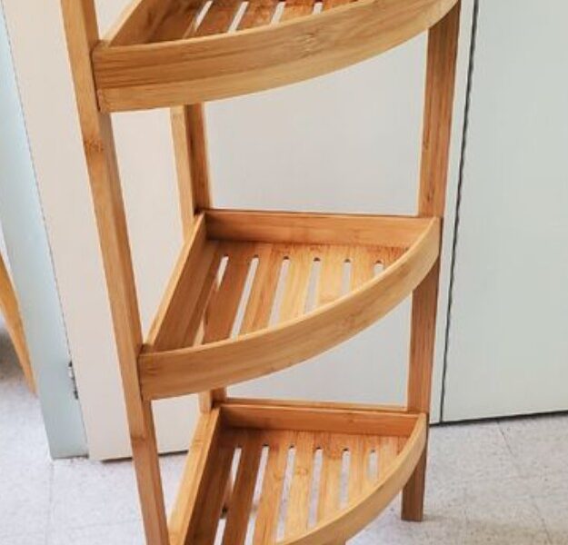 Étagère d'angle en bambou