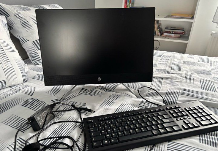 PC All in One HP22-df0145nf - 22" FHD - Celeron J4