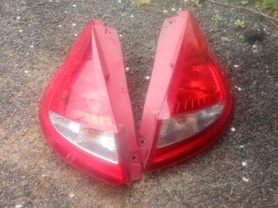 Feu arrière fort fiesta 2010