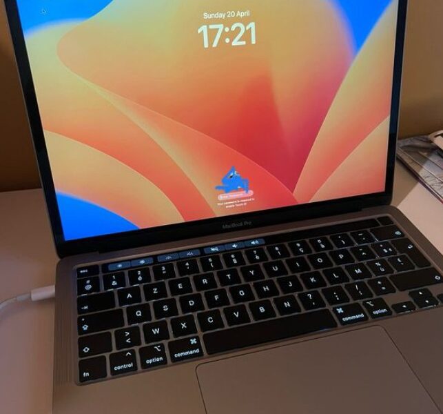MacBook Pro 13