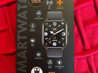 Montre connectée neuve jamais servie