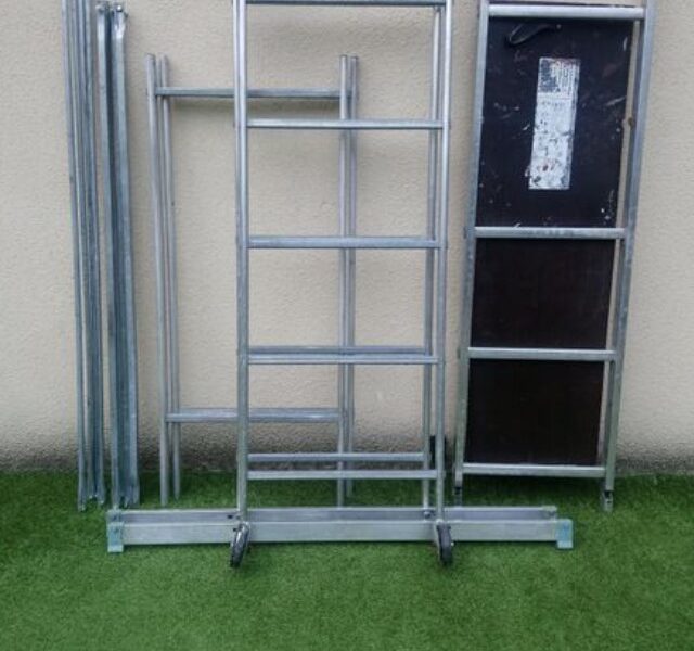 Loue échafaudage modulable. 15eur/semaine