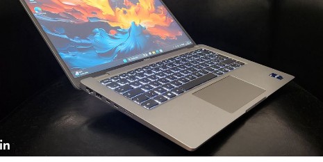 PC PORTABLE DELL LATiTUDE