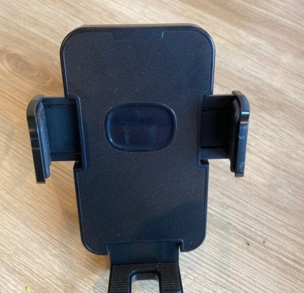 Support téléphone voiture