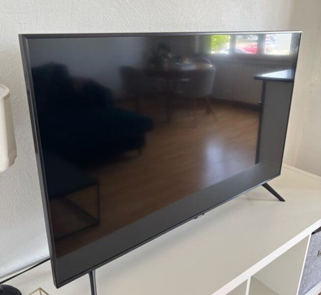 Télévision SAMSUNG - LED 4k - UHD 43´
