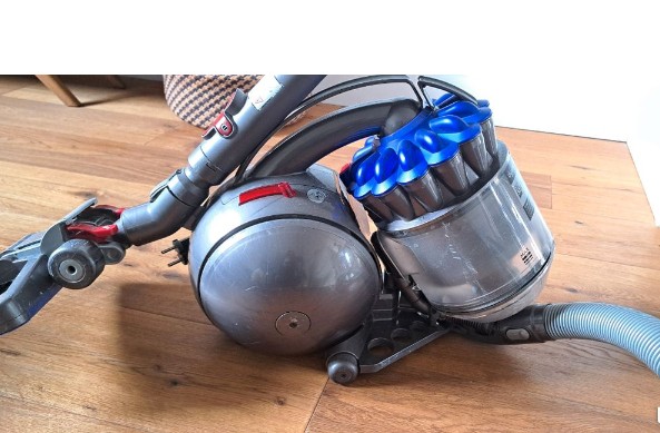 Aspirateur Dyson Ball DC37C