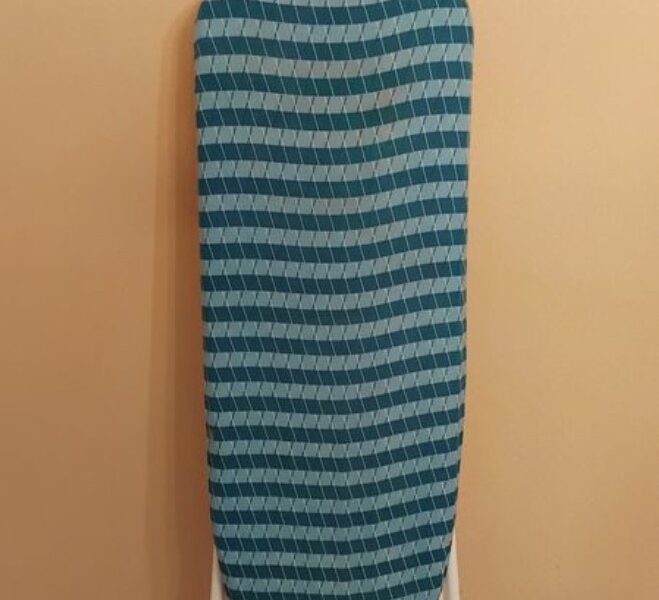 Table à repasser et son fer Calor