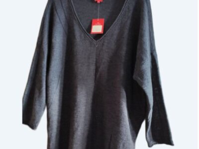 Pull col V captain tortue neuf