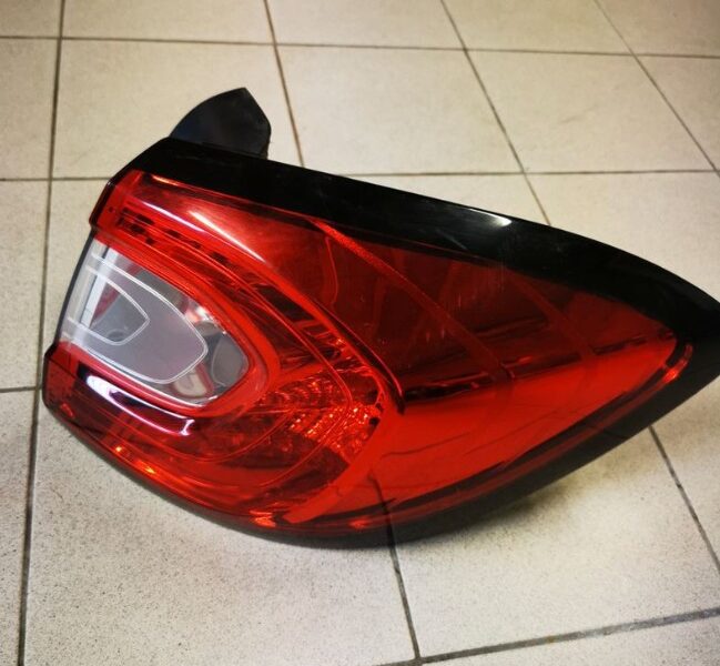 Feu arrière droit de Renault Captur de 2013
