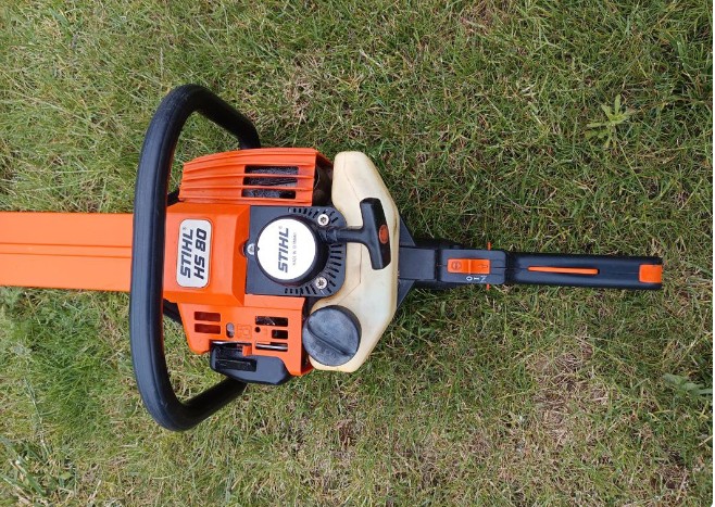 Taille haie stihl HS 80 gamme professionnel