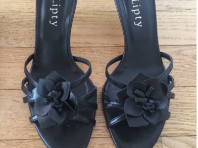 PAIRE d' ESCARPINS en CUIR Pointure 36 Quasi neuves