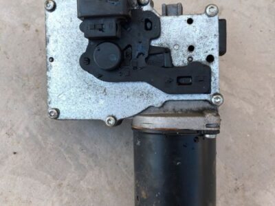 Moteur essuie-glaces avant 307