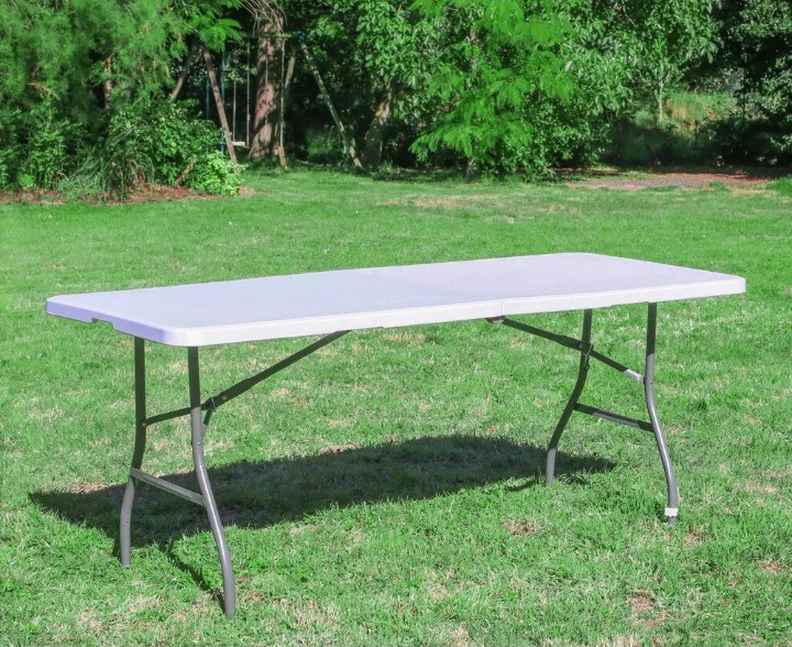 Table pliante 180 cm – usage professionnel