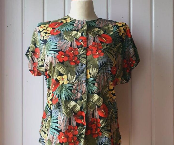 Blouse fleurie (taille 40)