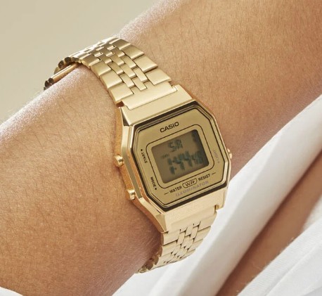 Montre Casio vintage dorée