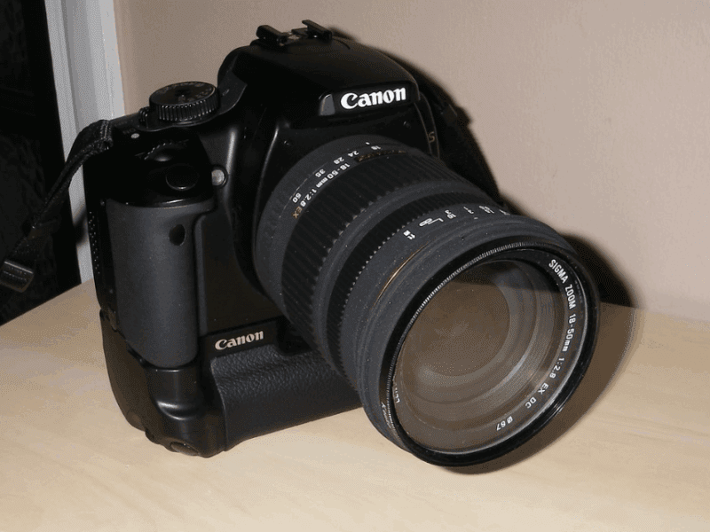 Appareil photo reflex Canon avec objectif Sigma