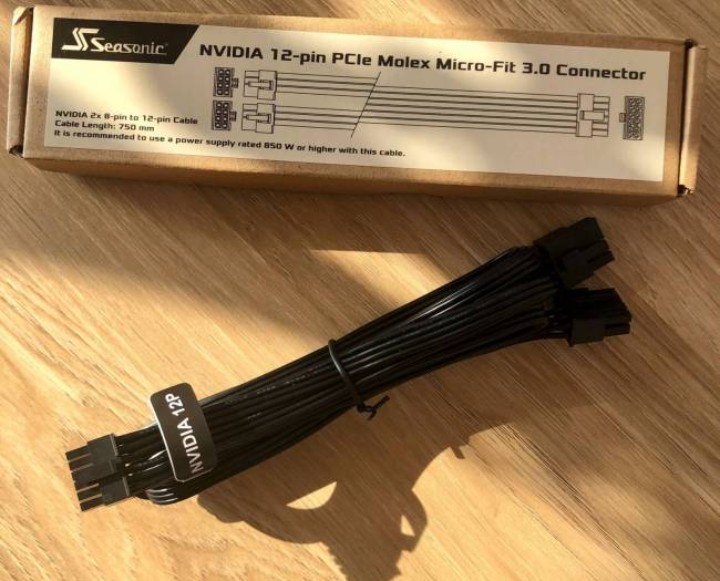 Connecteur carte graphique nvidia