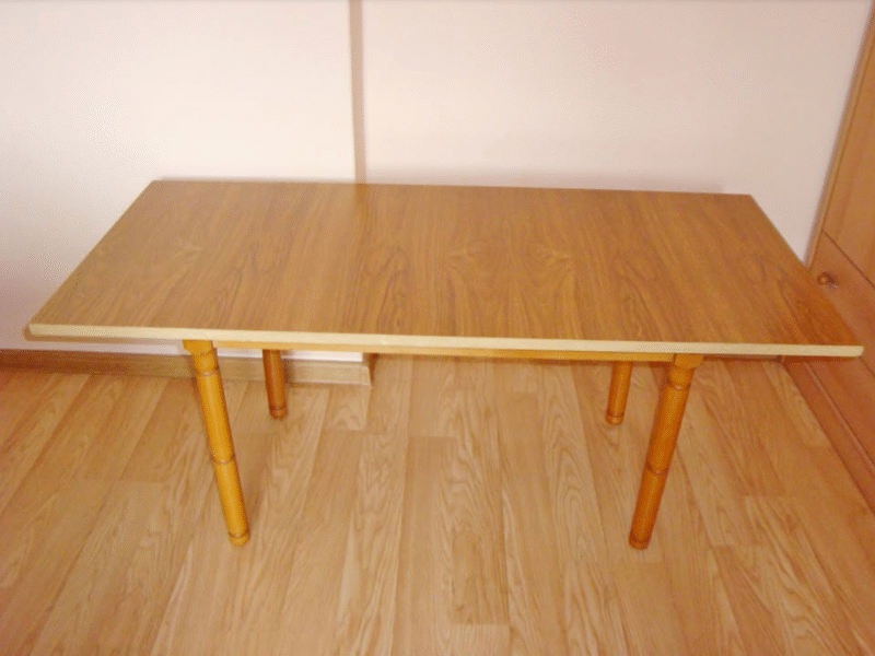 table en bois