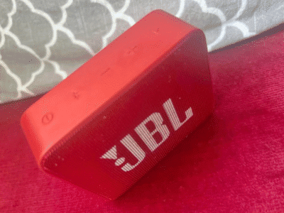 enceinte JBL rouge