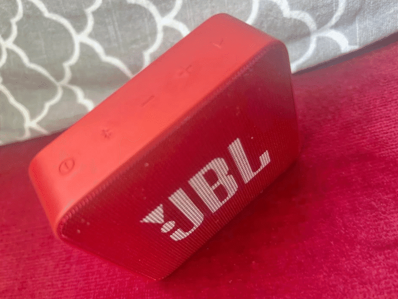 enceinte JBL rouge