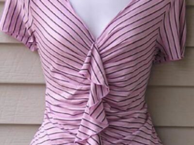 Haut à rayures roses