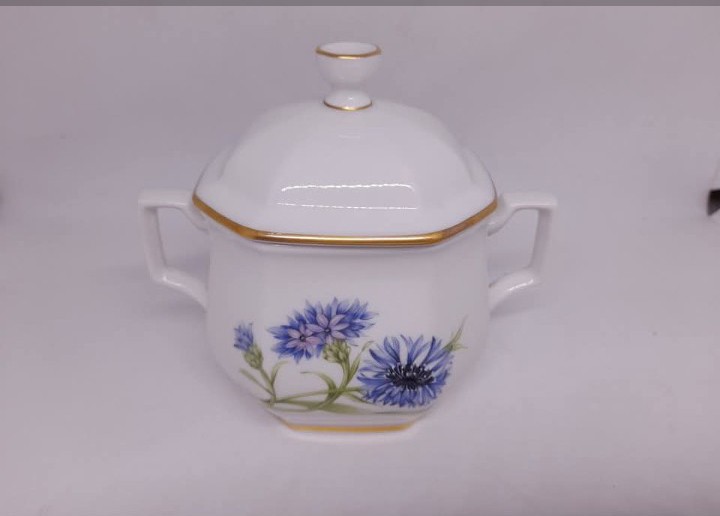 Sucrier en porcelaine