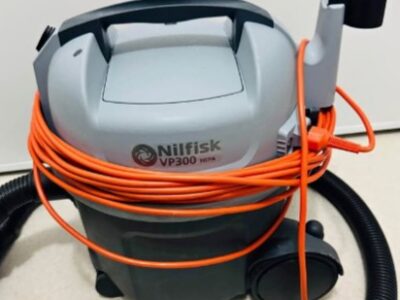 aspirateur Nilfisk VP300