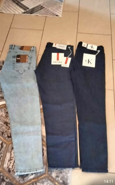 3 jeans neufs