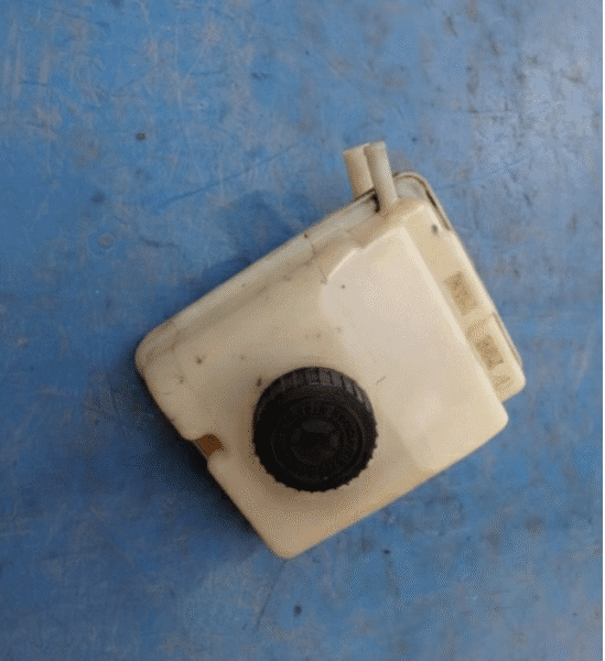Réservoir Bocal Direction Assistée PEUGEOT 306