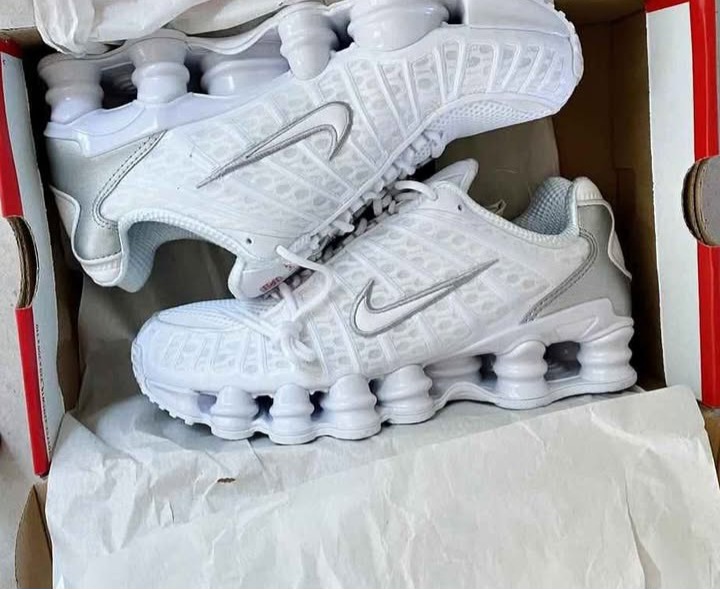 chaussures Nike neuves