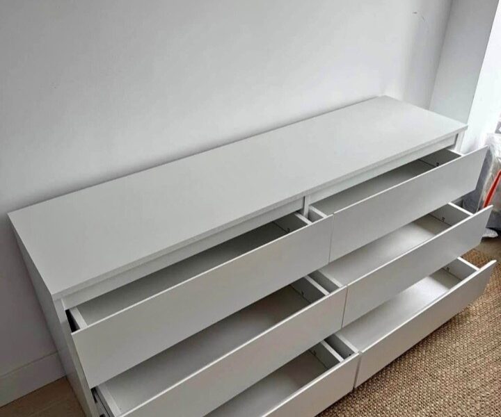 Grande commode blanche