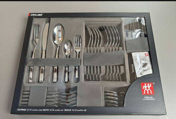 set couvert 39 pieces neuf