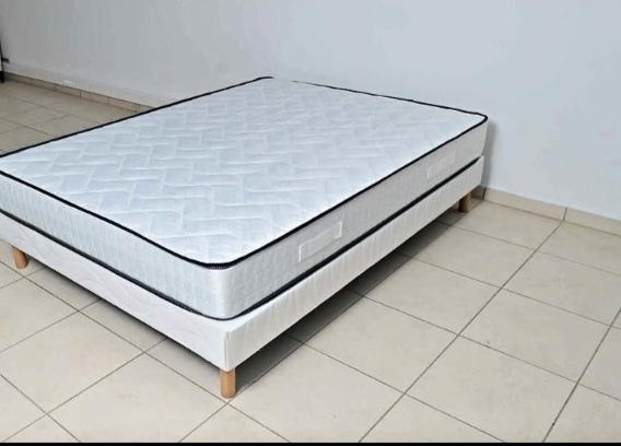 sommier avec matelas