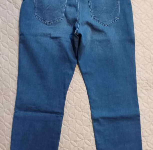 jean T32