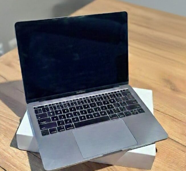 macbook pro 13