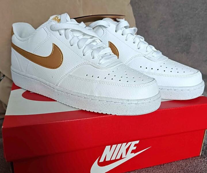 nike blanche