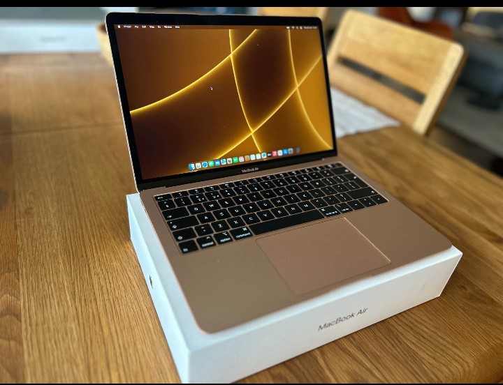 macbook air 13 (2020)