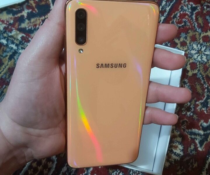 Samsung A70