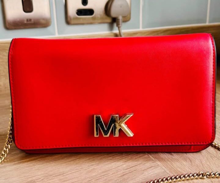 sac rouge kors