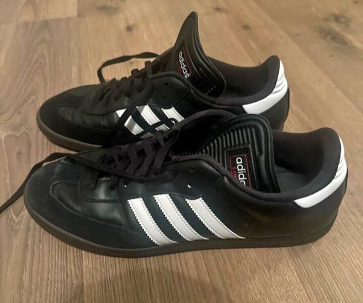 Baskets Adidas