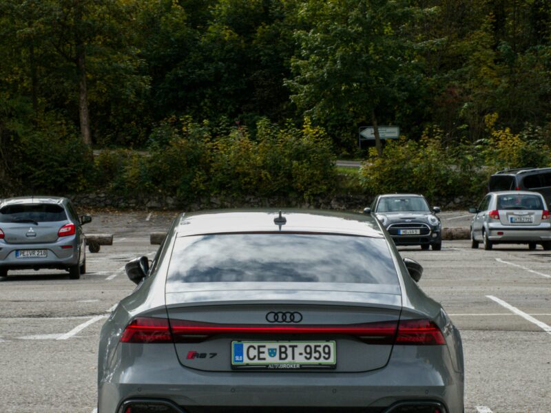 Audi A8 2022