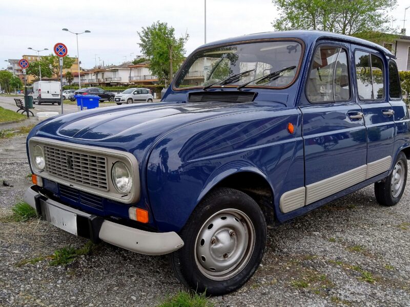 Renault 4